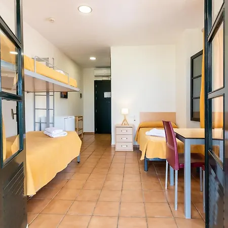 Inturjoven Hostel *