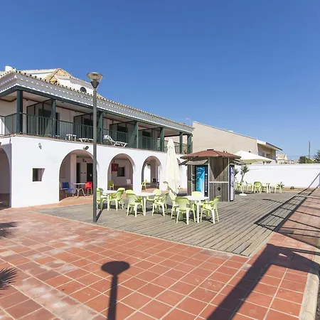 Inturjoven Hostel *